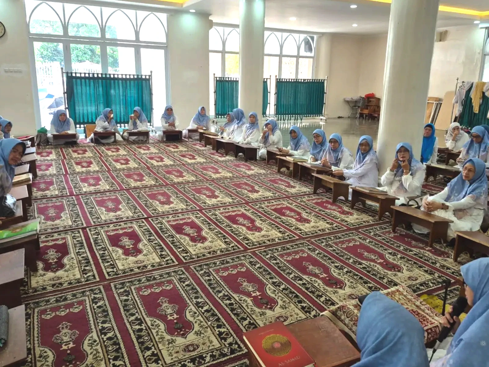 Tadarus Al-Qur’an MTRJ Khatam di Pertengahan Ramadhan 1447 H di Masjid Raudhotul Jannah